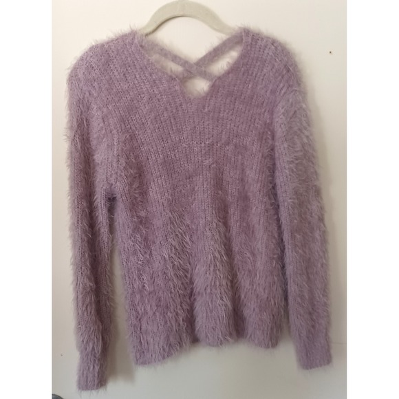 Woven Heart Fuzzy Sweater Sz L Women's Crisscross Back Soft Cozy  Lavender‎ - Picture 3 of 8